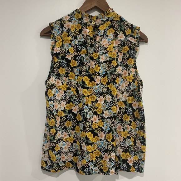 Dalia floral yellow and black blouse - Picture 2 of 7